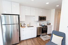 Luxurious 1bd/1ba Penthouse in Fenway - 1T