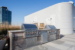 Luxurious 1bd/1ba Penthouse in Fenway - 1T