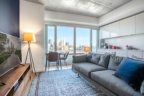 Luxurious Studio in the Seaport District