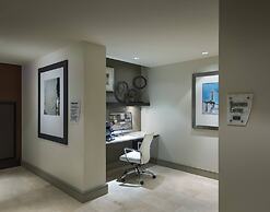 Luxurious Studio in the Seaport District