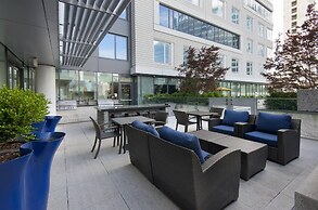 Luxurious Studio in the Seaport District