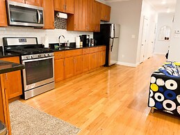 Stunning 3bd/3ba in Jamaica Plain Near the Trains #2