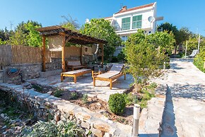 Holiday Home Lovište