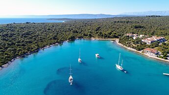 Holiday Home Lovište