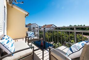 Apartments Trstenica