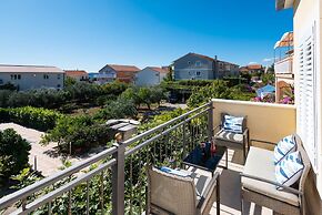 Apartments Trstenica