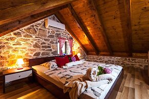 The Hidden Treasure Village - 3 Villas