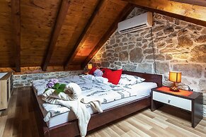 The Hidden Treasure Village - 3 Villas