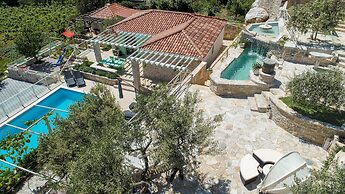 The Hidden Treasure Village - 3 Villas