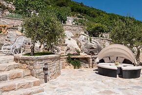 The Hidden Treasure Village - 3 Villas