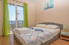 Studio Apartments Lulak