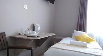Ivory Inn Bed & Breakfast