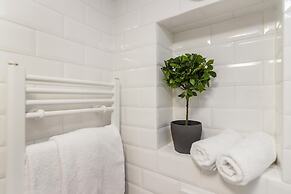 Royal APTs Prague by Michal&Friends