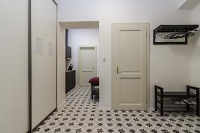 Royal APTs Prague by Michal&Friends