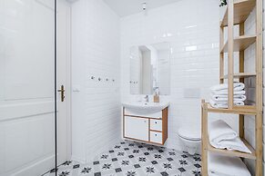 Royal APTs Prague by Michal&Friends