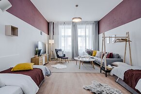 Royal APTs Prague by Michal&Friends