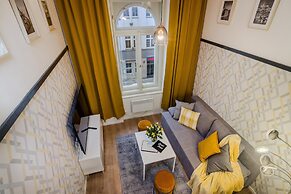 Royal APTs Prague by Michal&Friends
