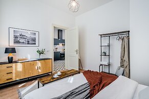 Royal APTs Prague by Michal&Friends