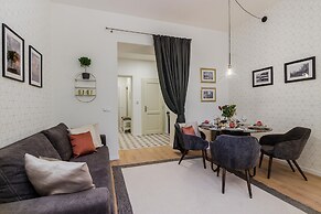 Royal APTs Prague by Michal&Friends