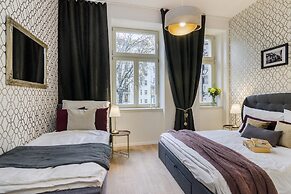 Royal APTs Prague by Michal&Friends