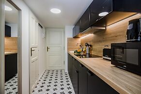 Royal APTs Prague by Michal&Friends