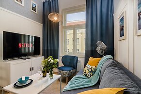 Royal APTs Prague by Michal&Friends