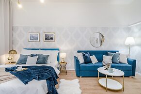 Royal APTs Prague by Michal&Friends