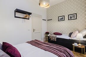 Royal APTs Prague by Michal&Friends