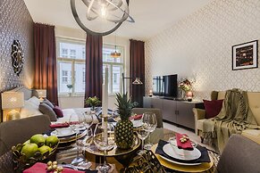 Royal APTs Prague by Michal&Friends