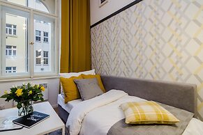 Royal APTs Prague by Michal&Friends