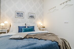 Royal APTs Prague by Michal&Friends