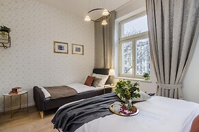 Royal APTs Prague by Michal&Friends