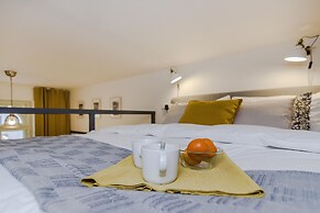 Royal APTs Prague by Michal&Friends