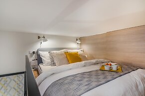 Royal APTs Prague by Michal&Friends