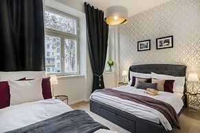 Royal APTs Prague by Michal&Friends