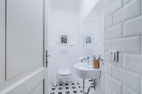 Royal APTs Prague by Michal&Friends