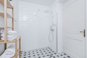 Royal APTs Prague by Michal&Friends