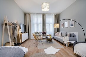 Royal APTs Prague by Michal&Friends