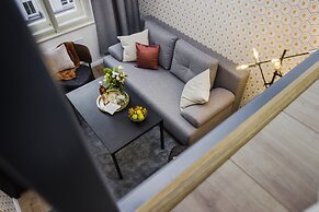 Royal APTs Prague by Michal&Friends