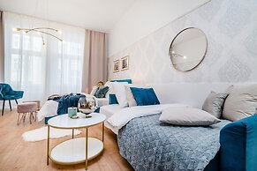 Royal APTs Prague by Michal&Friends
