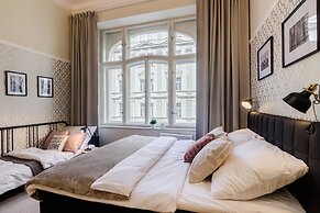 Modern APT in Center by Michal&Friends