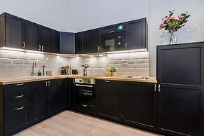 Modern APT in Center by Michal&Friends