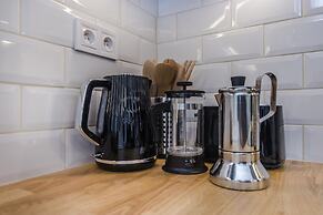 Modern APT in Center by Michal&Friends