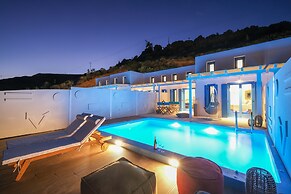 Aelia Collection Suites - Adults Only