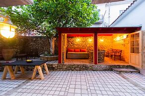 Small Luxury Hotel 1800