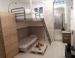 Central Cozy Cute Downtown Studio 1BR