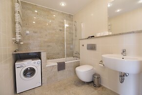 Lucky Apartments  Wita Stwosza 15