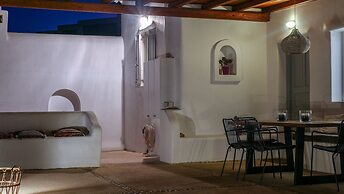 Ortus White Mykonian Luxury Villa