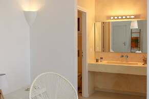 Ortus White Mykonian Luxury Villa