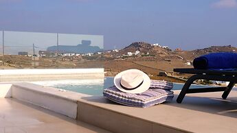 Ortus White Mykonian Luxury Villa